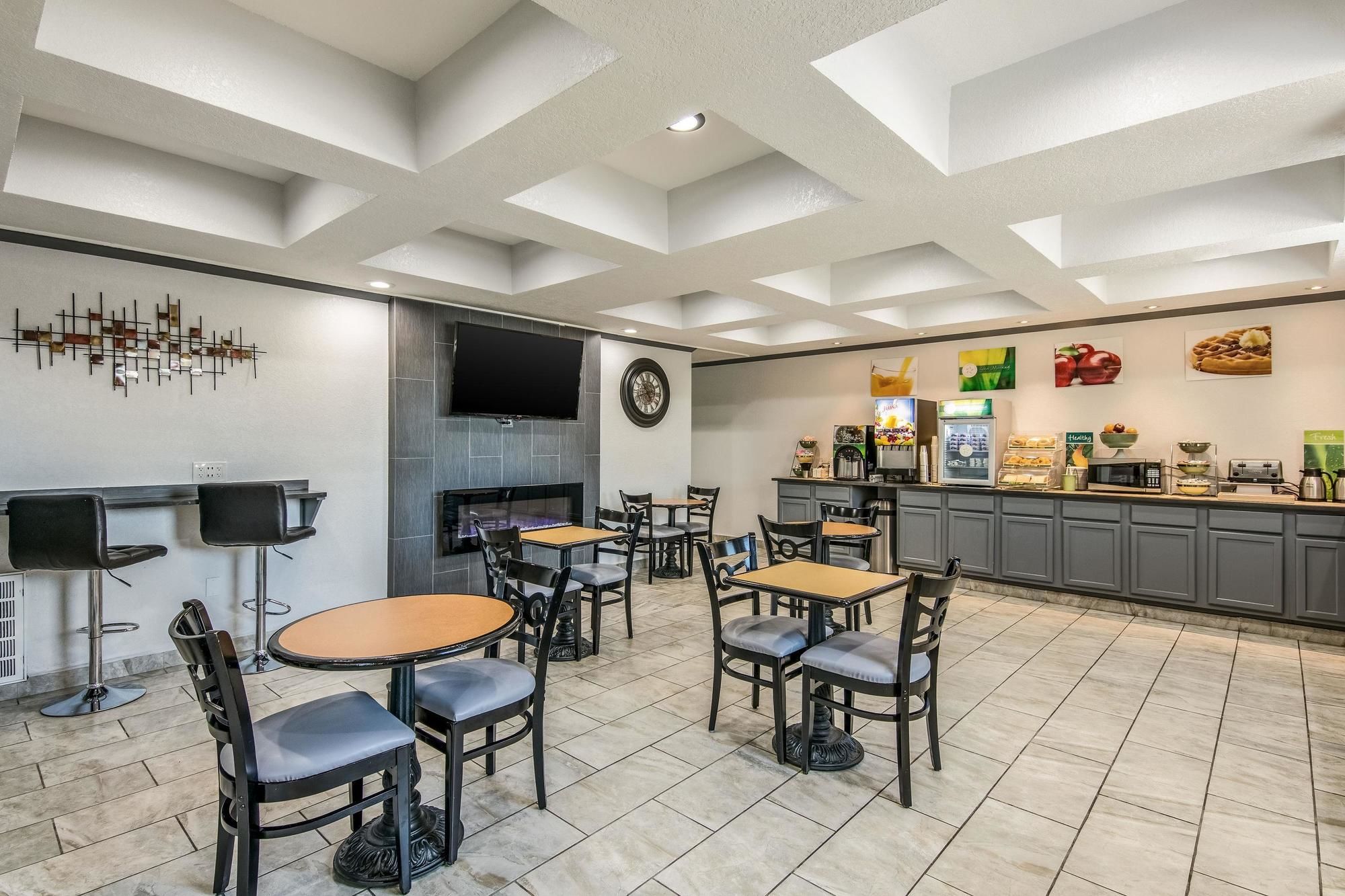 Quality Suites Maumelle - Little Rock NW