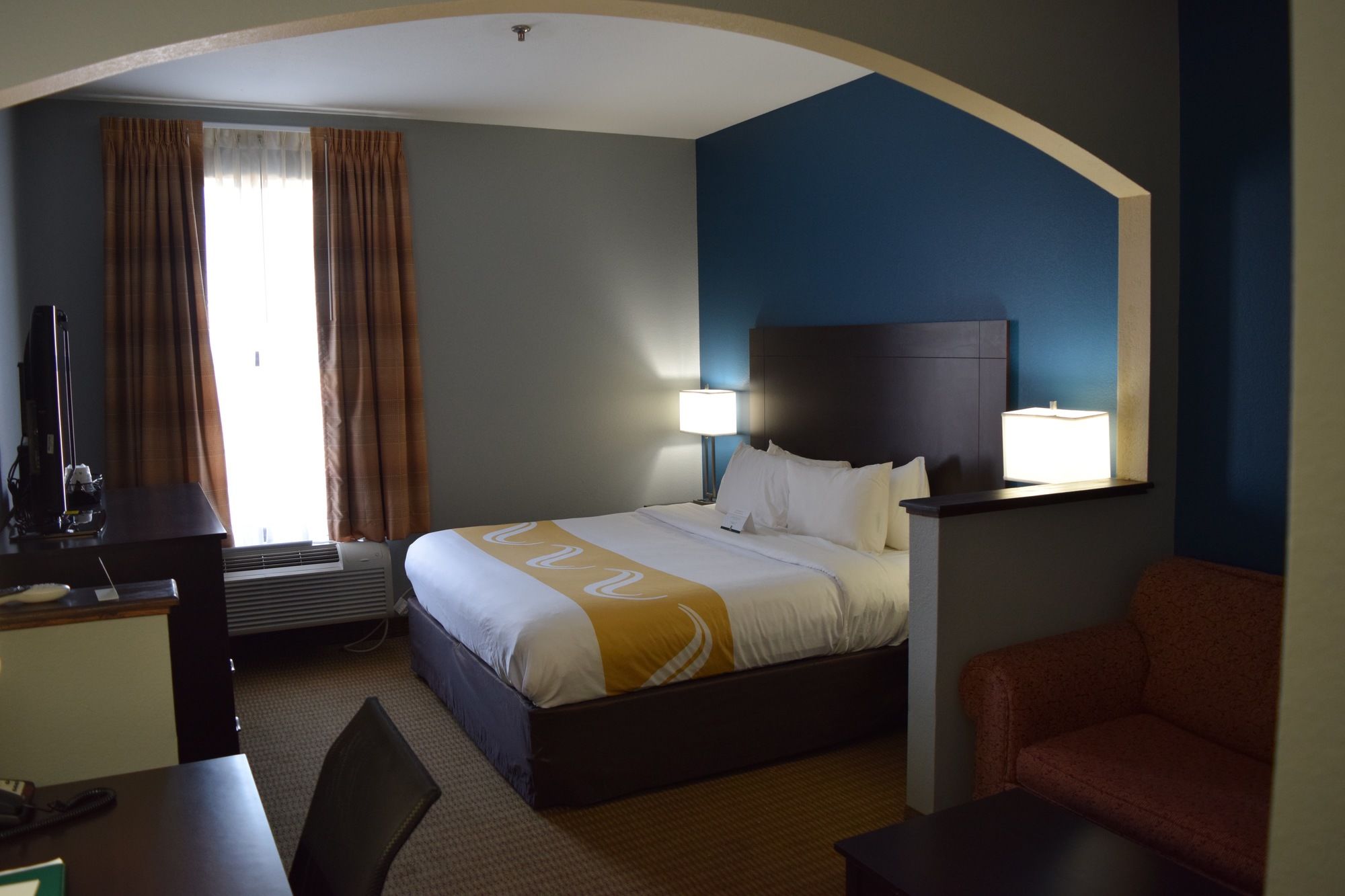 Quality Suites Maumelle - Little Rock NW