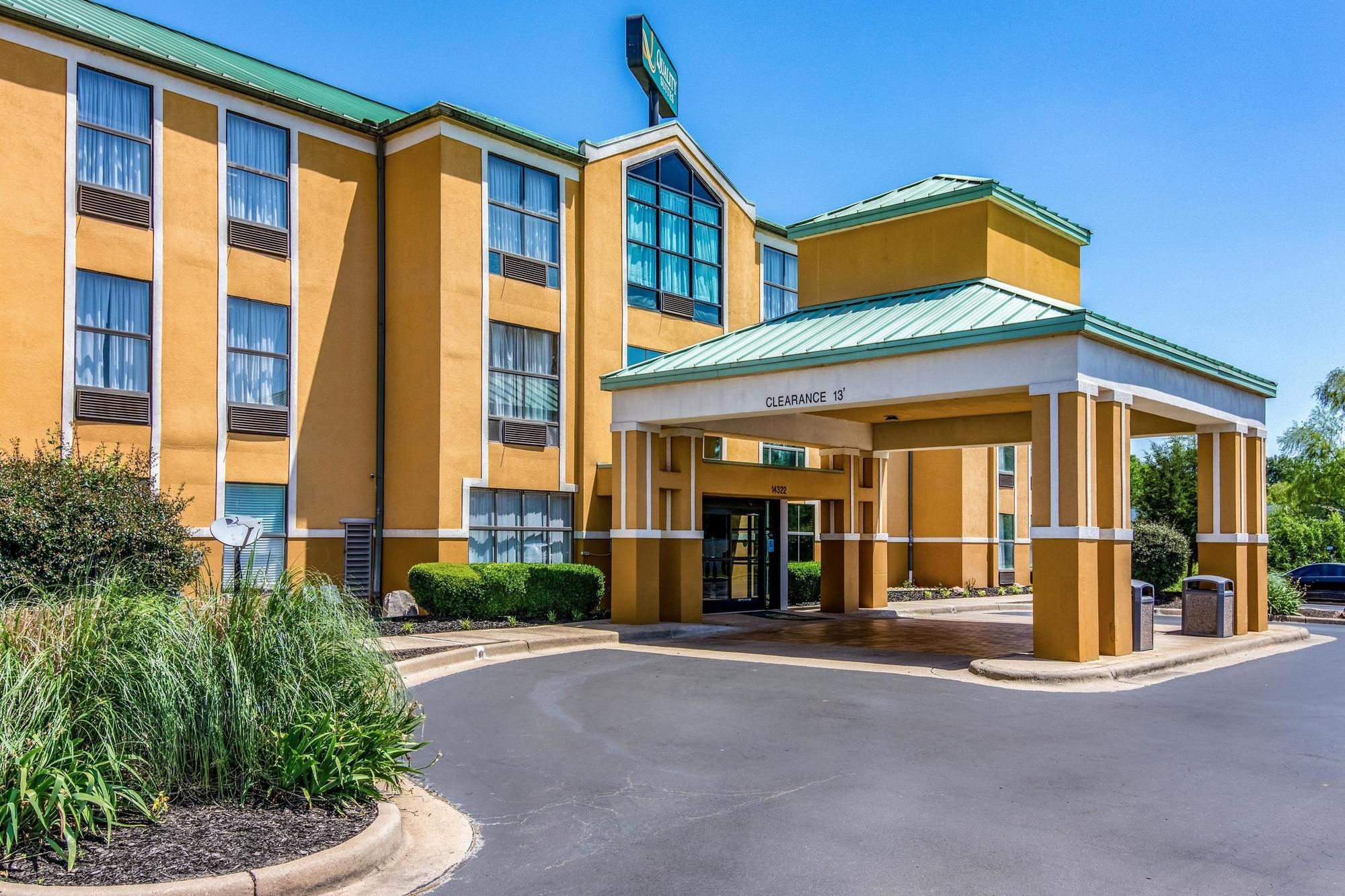 Quality Suites Maumelle - Little Rock NW