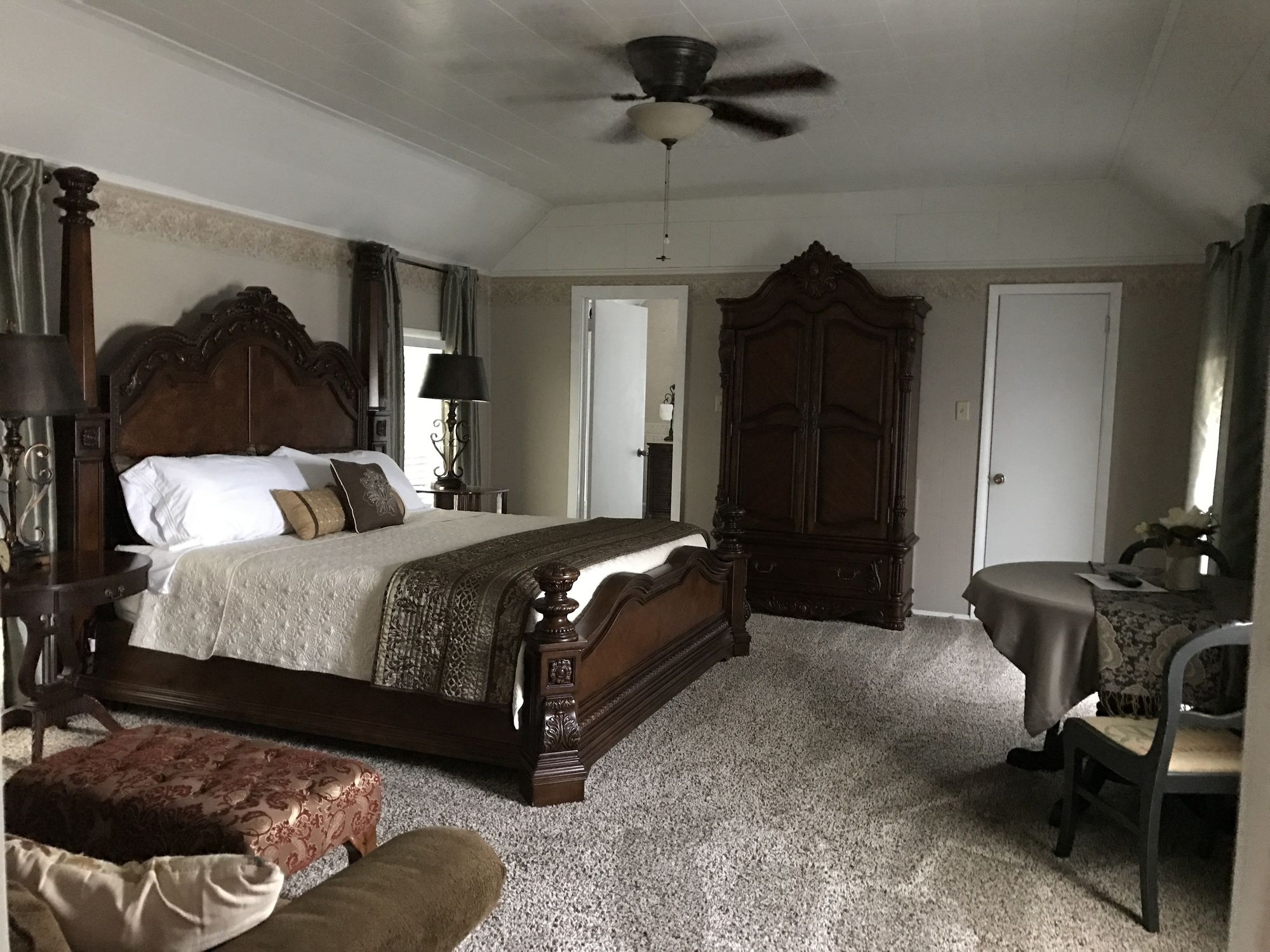 Sassafras Inn