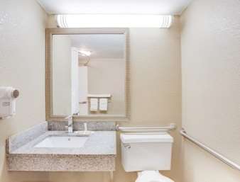 Super 8 by Wyndham Morrilton