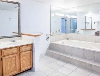 Ramada by Wyndham Mountain Home