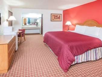 Ramada by Wyndham Mountain Home