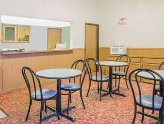 Super 8 by Wyndham Mountain Home