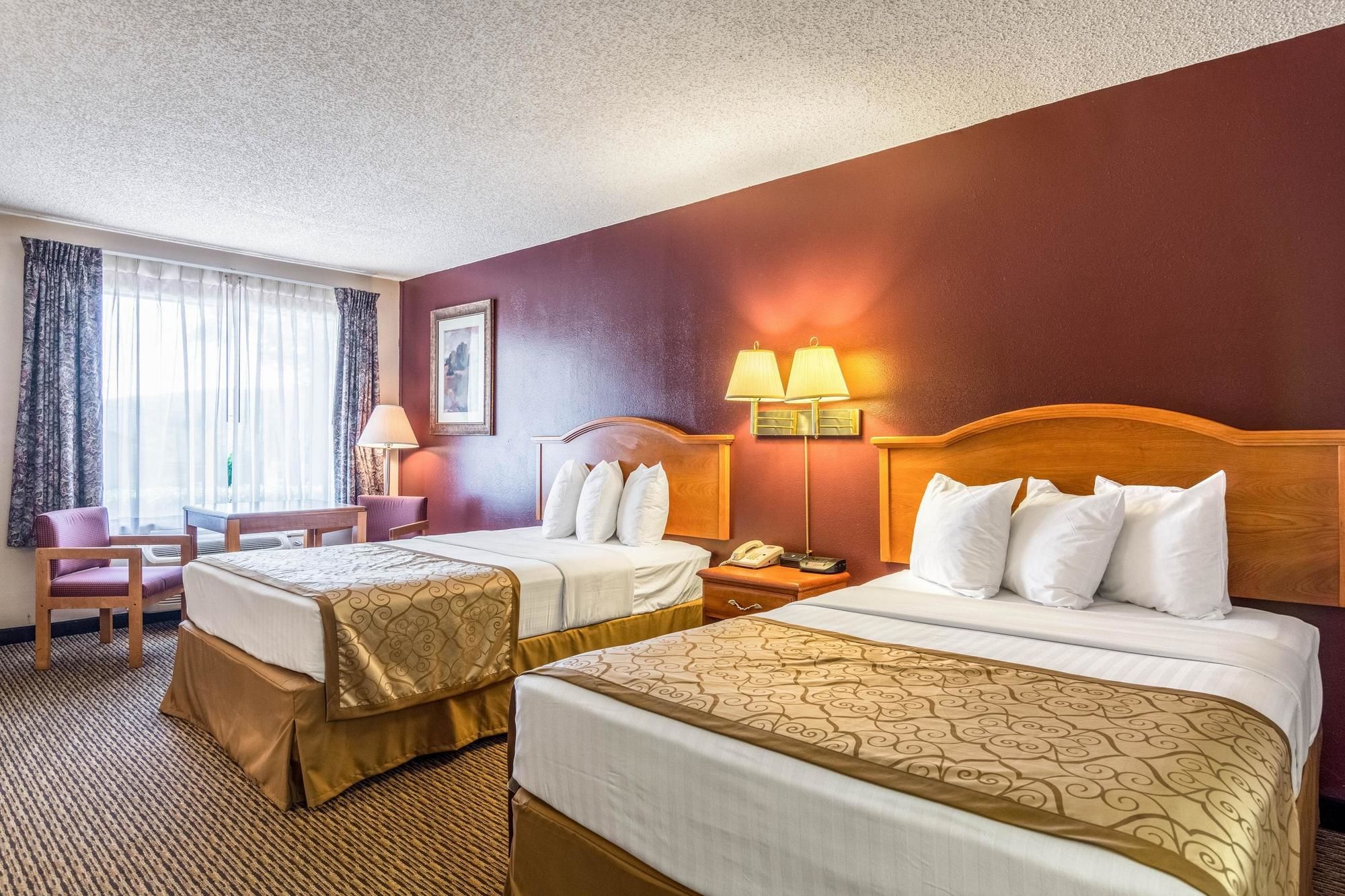 The Parkwood Inn & Suites