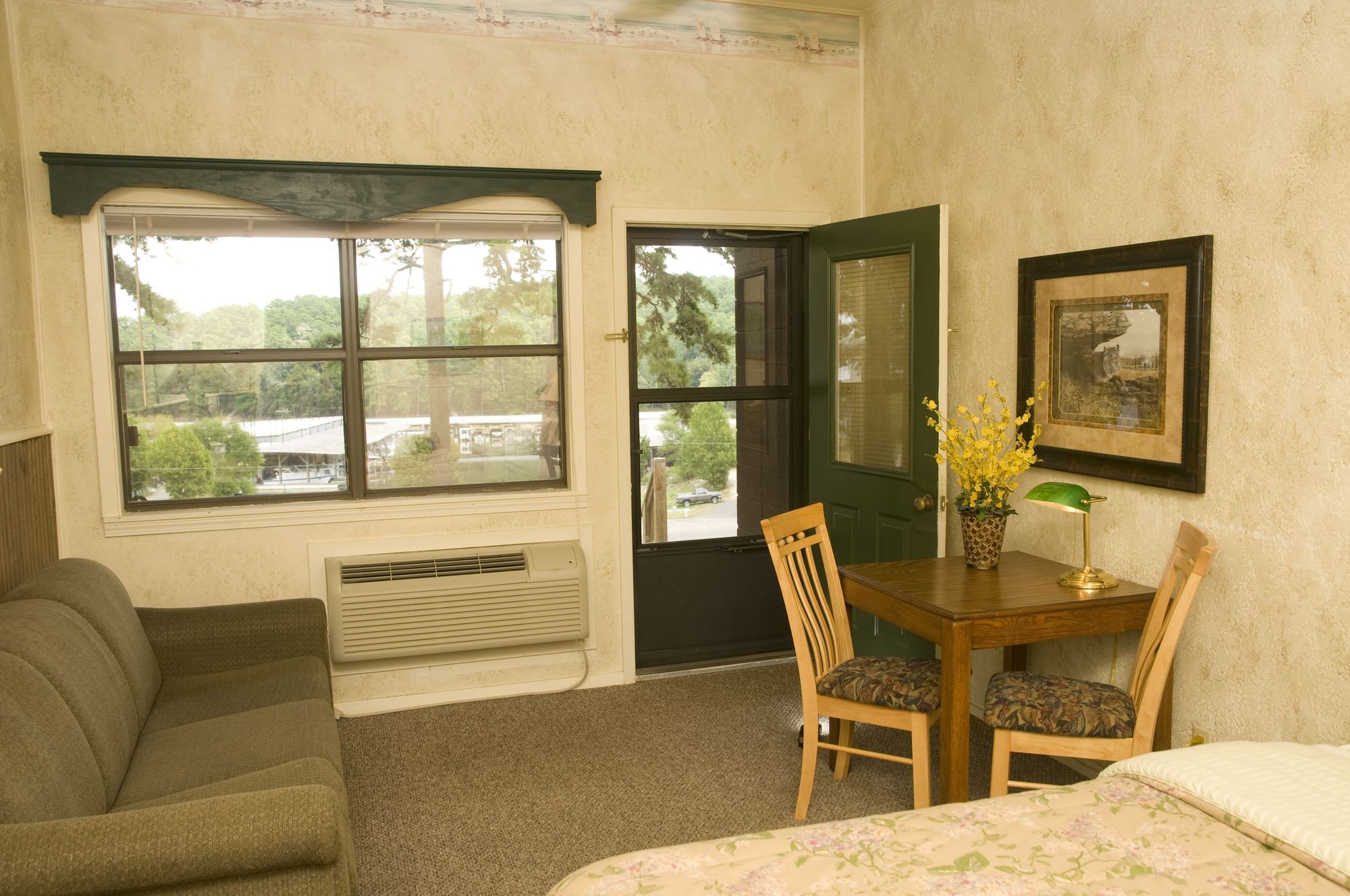 Mountain Harbor Resort & Spa