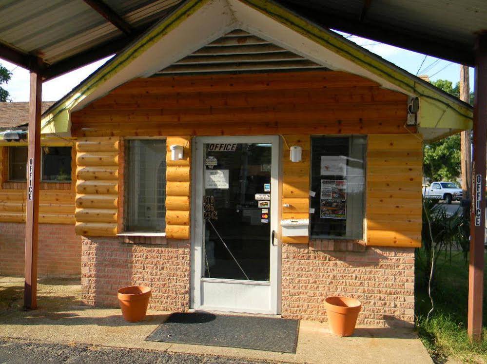 Little Shamrock Motel