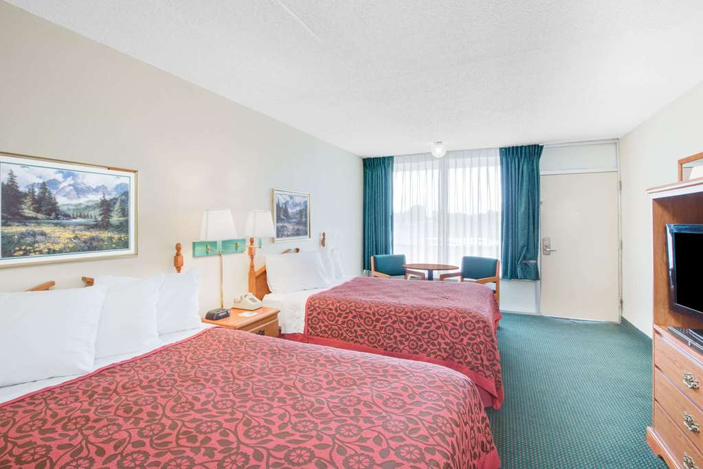 Days Inn by Wyndham Newport