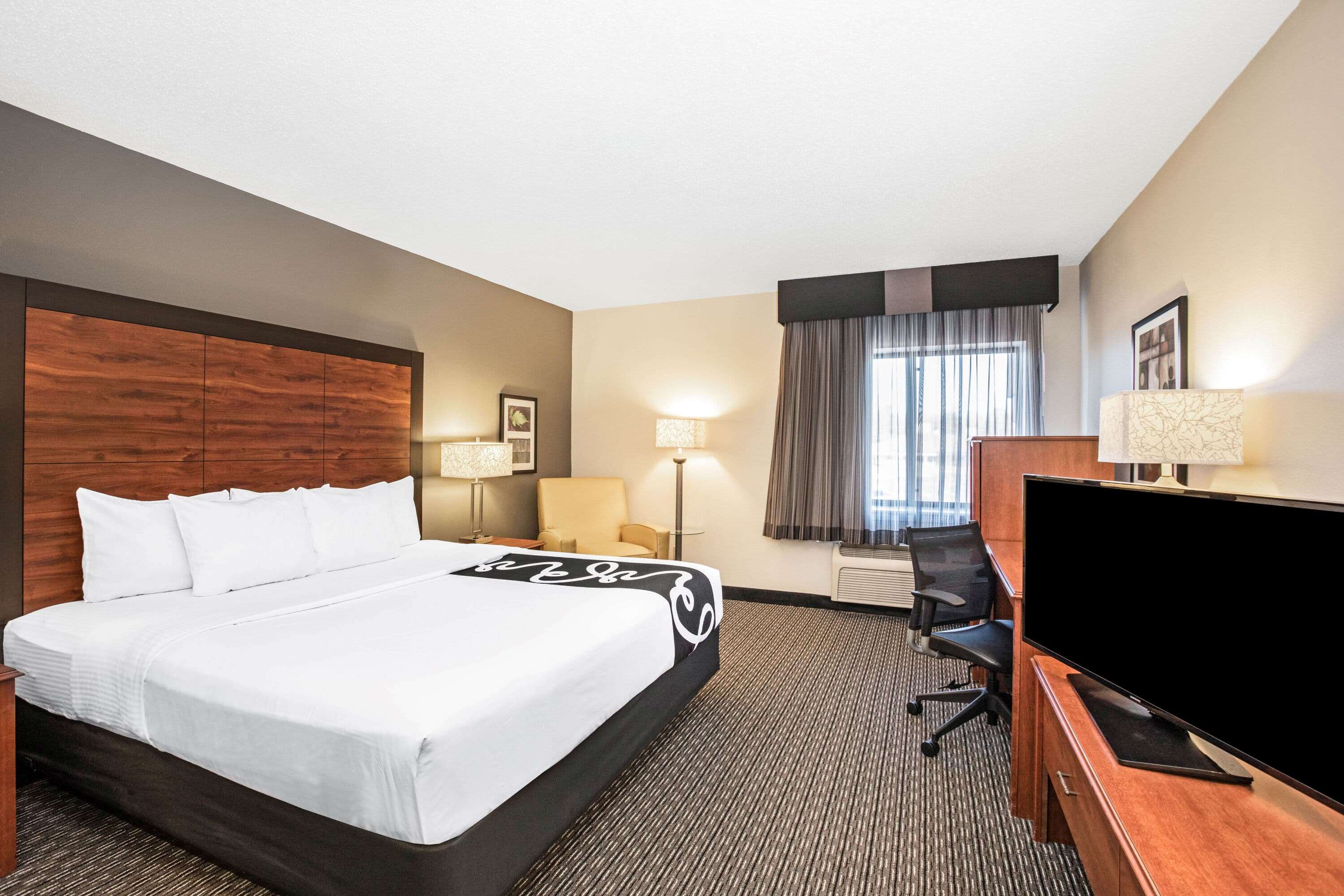 La Quinta Inn & Suites by Wyndham N Little Rock-McCain Mall