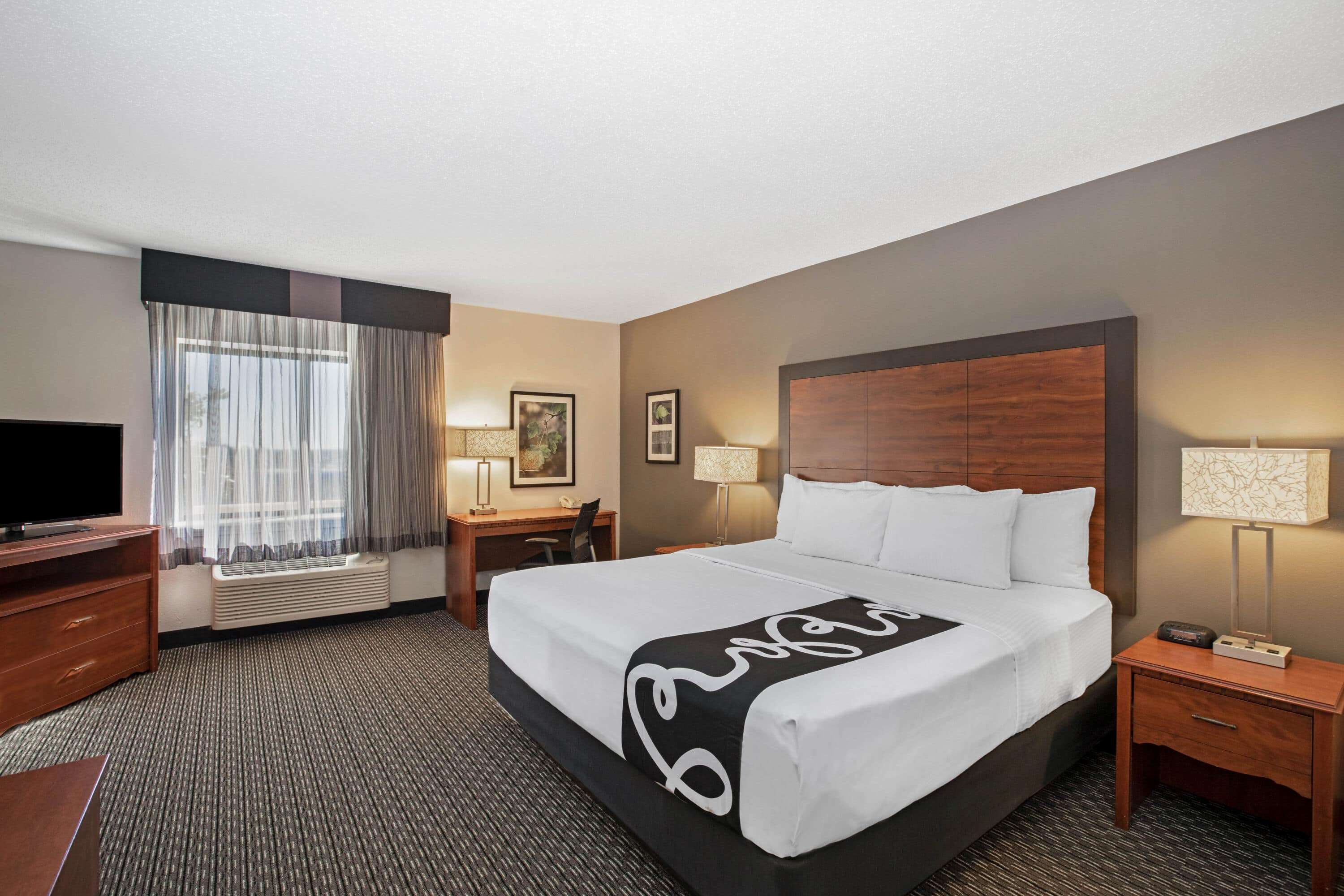 La Quinta Inn & Suites by Wyndham N Little Rock-McCain Mall