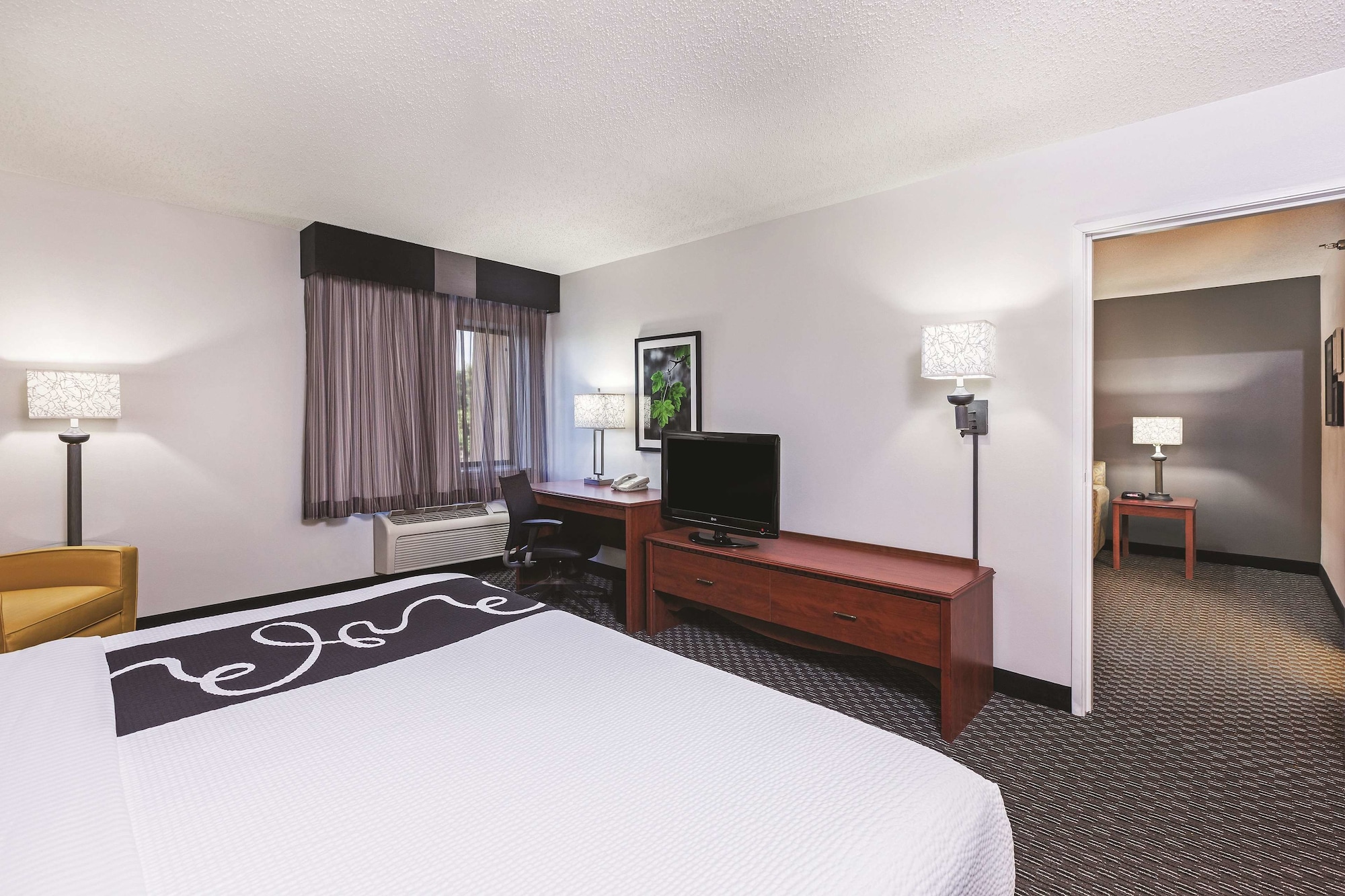 La Quinta Inn & Suites by Wyndham N Little Rock-McCain Mall