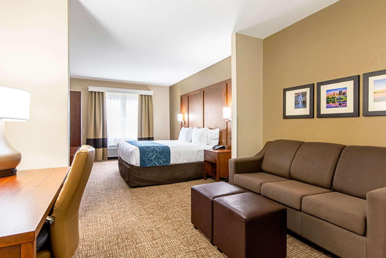 Comfort Inn & Suites
