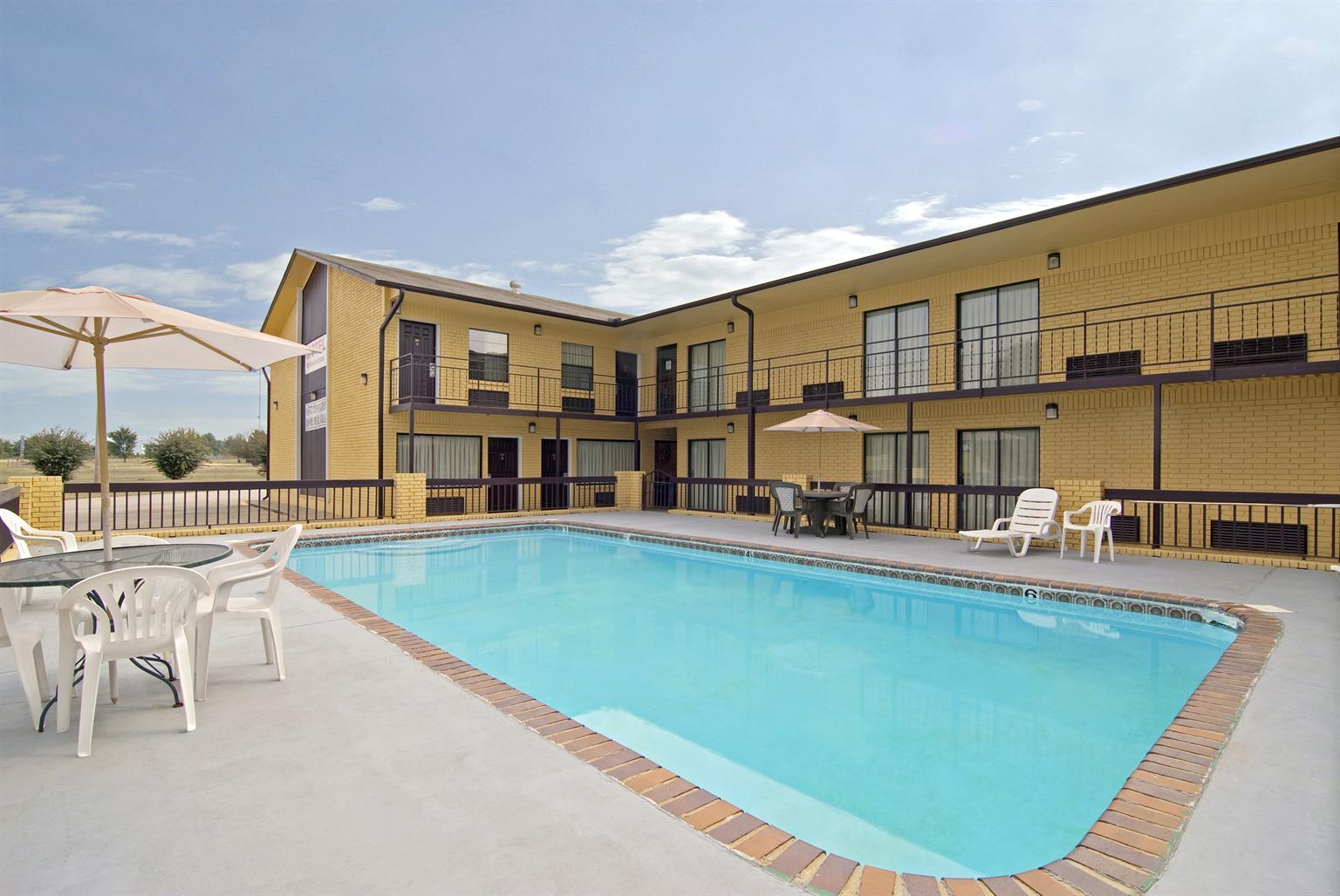 Americas Best Value Inn & Suites