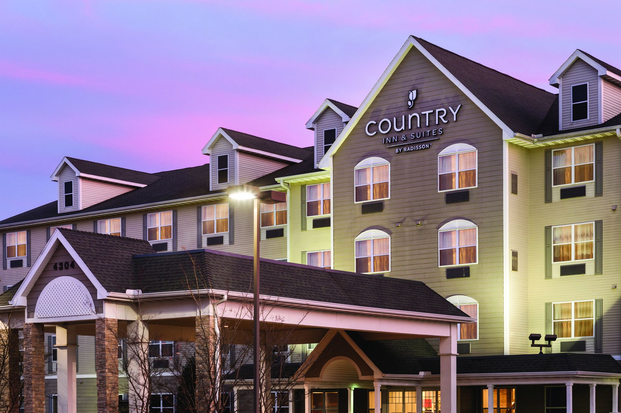 Country Inn & Suites by Radisson, Bentonville South - Rogers, AR
