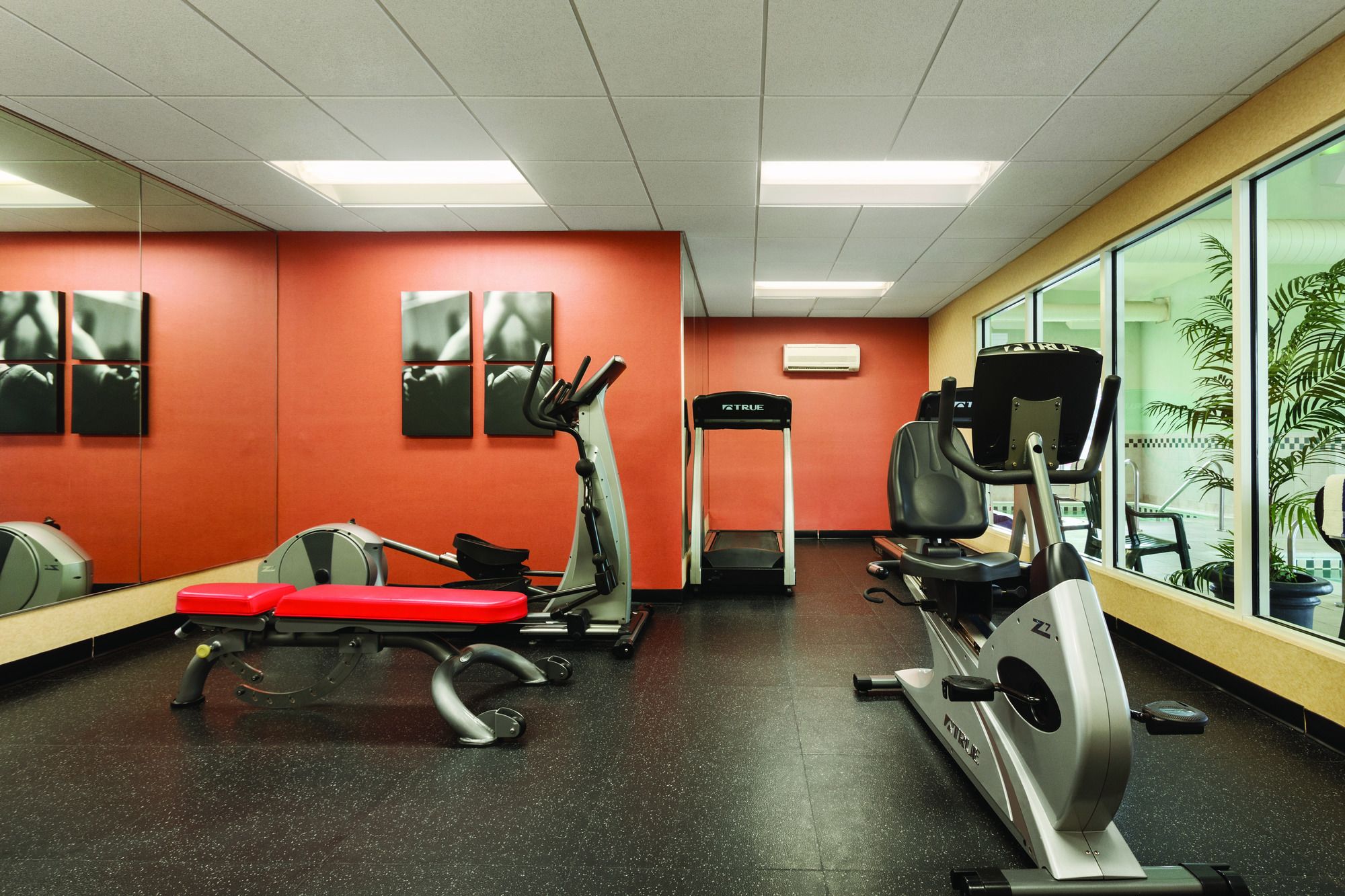 Country Inn & Suites by Radisson, Bentonville South - Rogers, AR