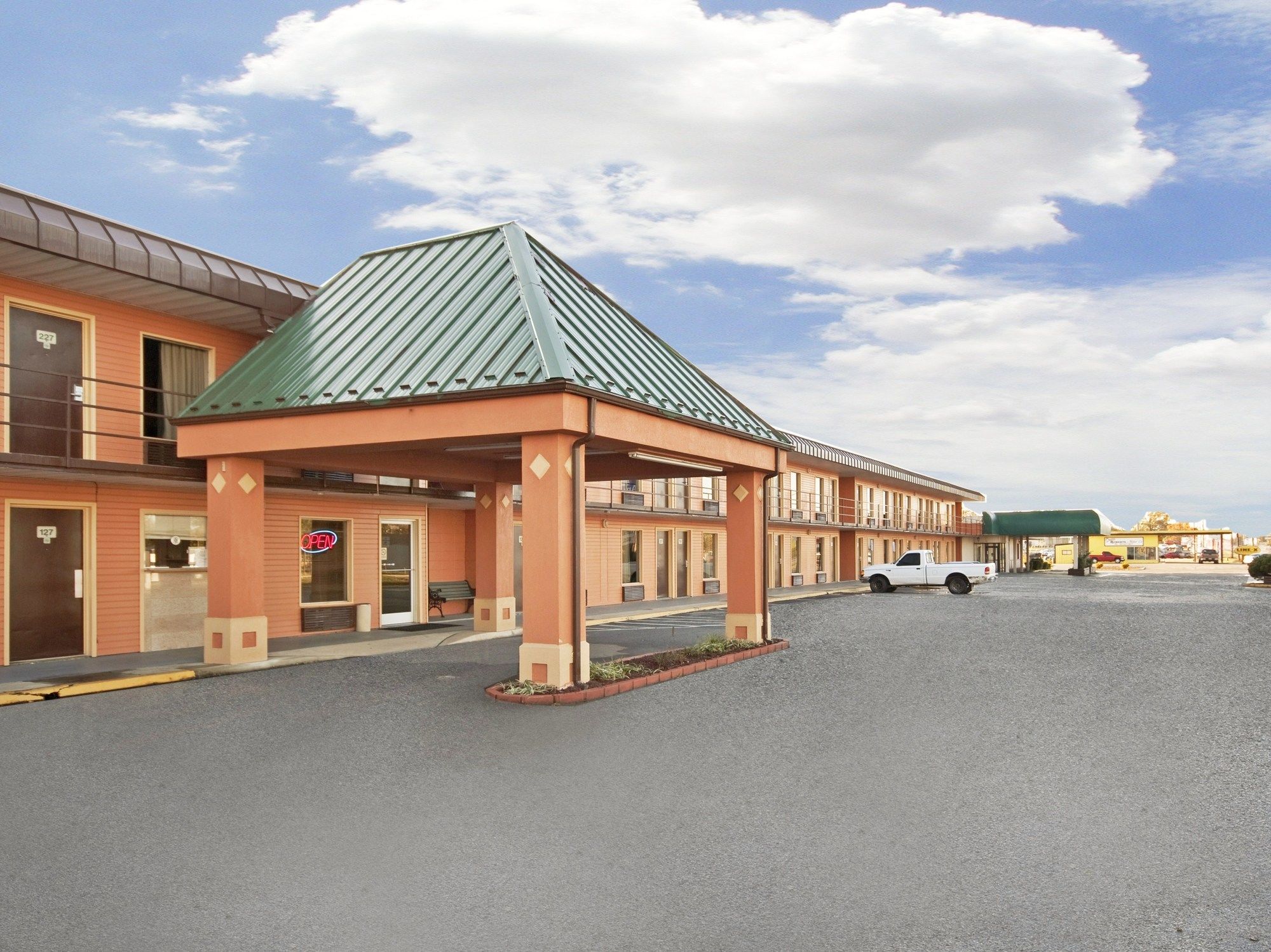 Rogers Inn