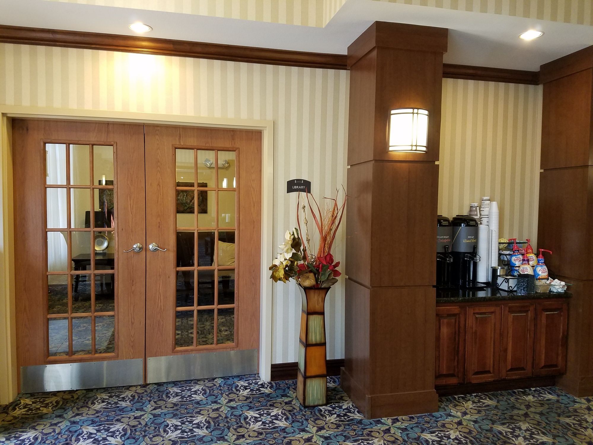 Staybridge Suites Bentonville - Rogers