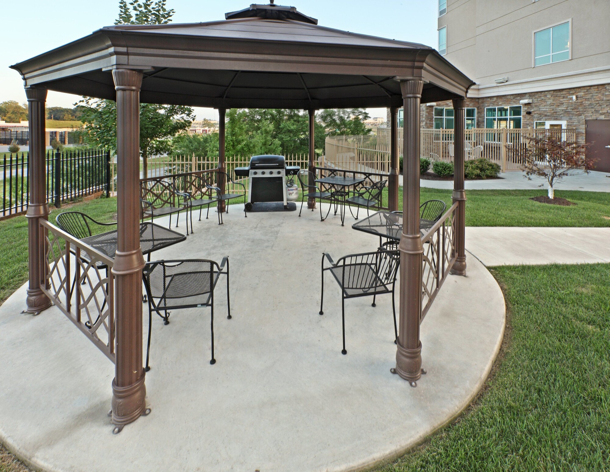 Staybridge Suites Bentonville - Rogers