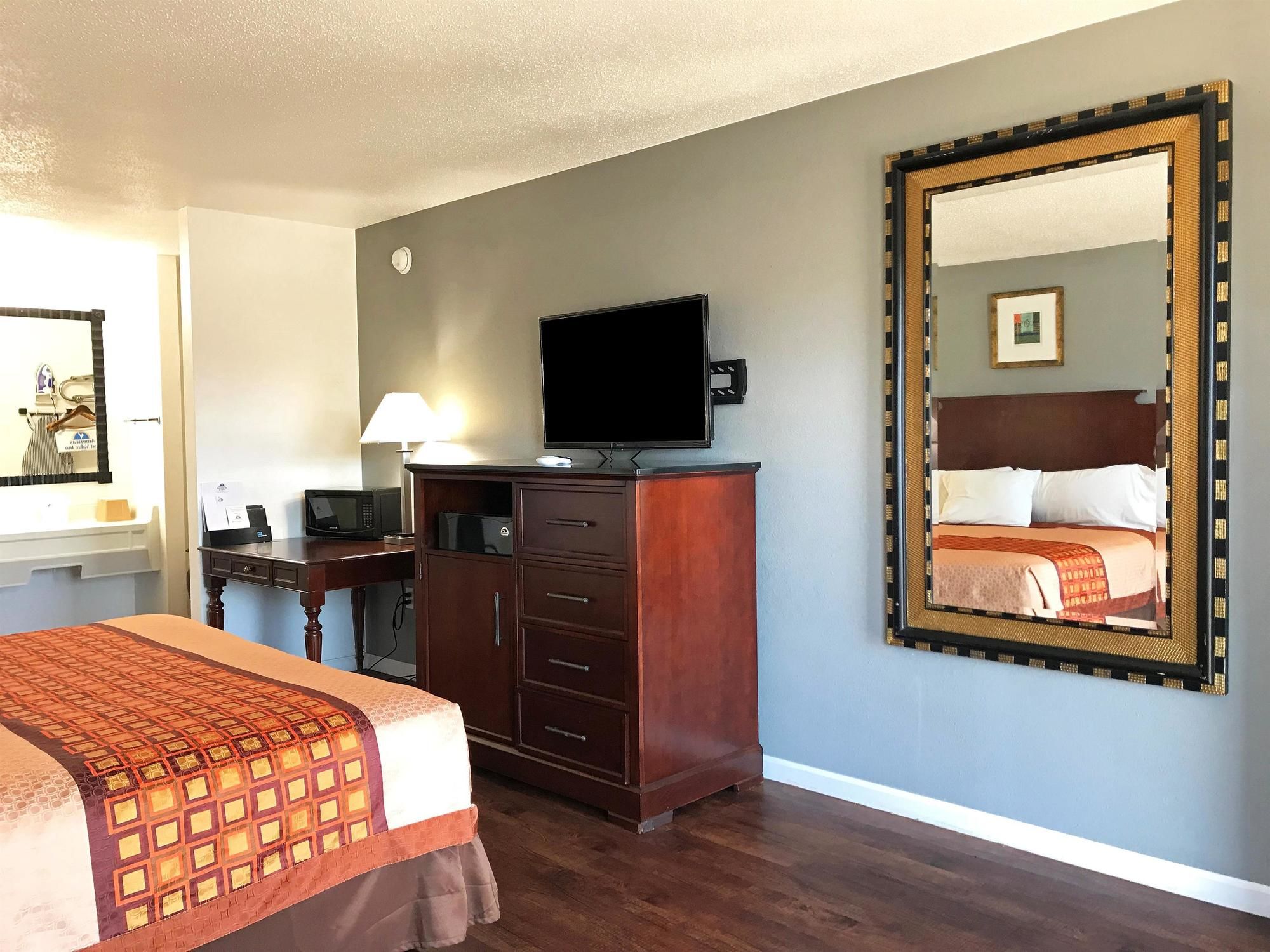 Americas Best Value Inn & Suites Russellville