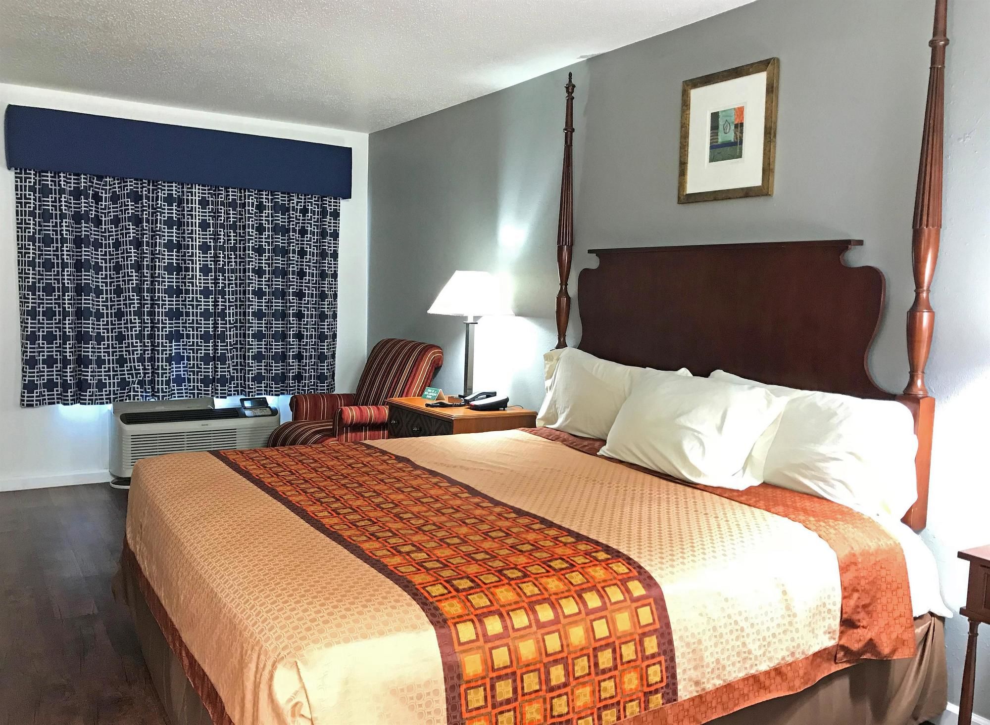 Americas Best Value Inn & Suites Russellville