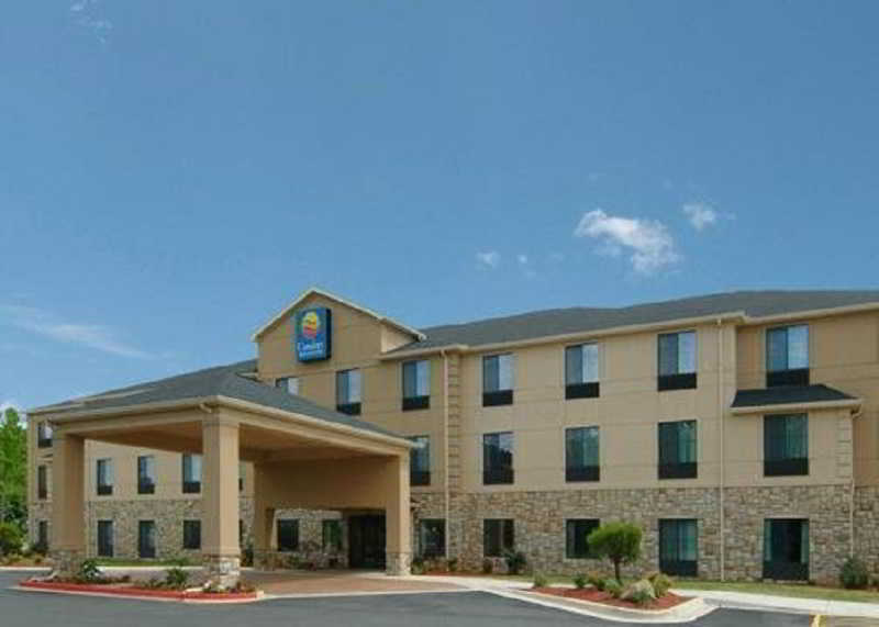 Comfort Inn & Suites Russellville I-40