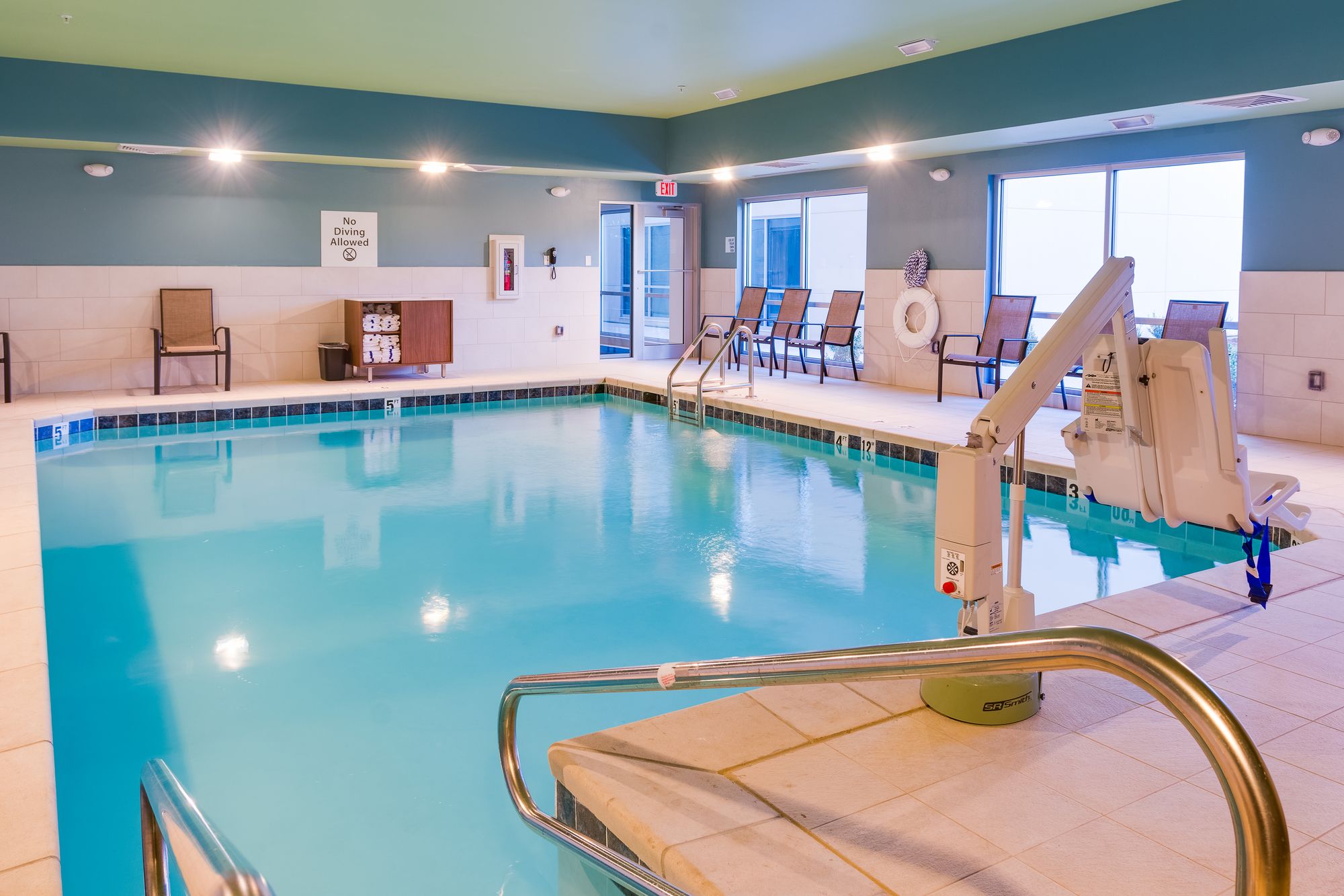 Holiday Inn Express & Suites Russellville
