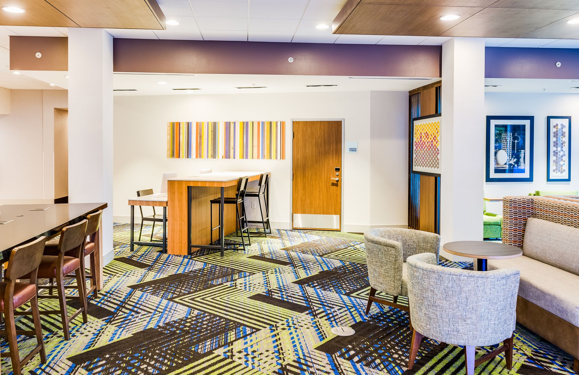 Holiday Inn Express & Suites Russellville