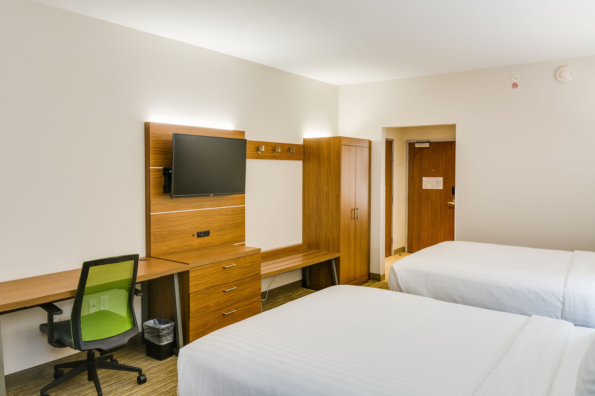 Holiday Inn Express & Suites Russellville