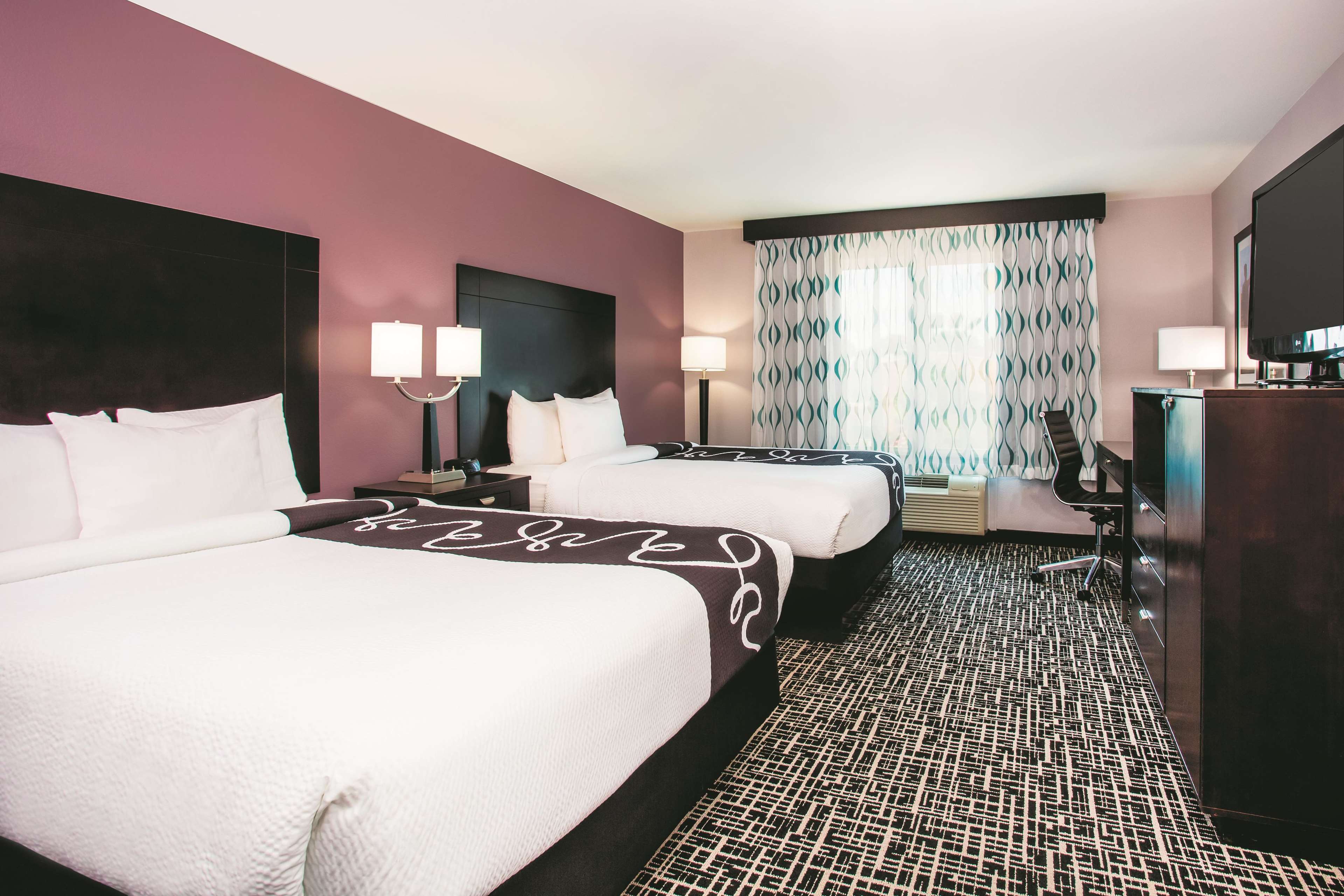 La Quinta Inn & Suites by Wyndham Russellville