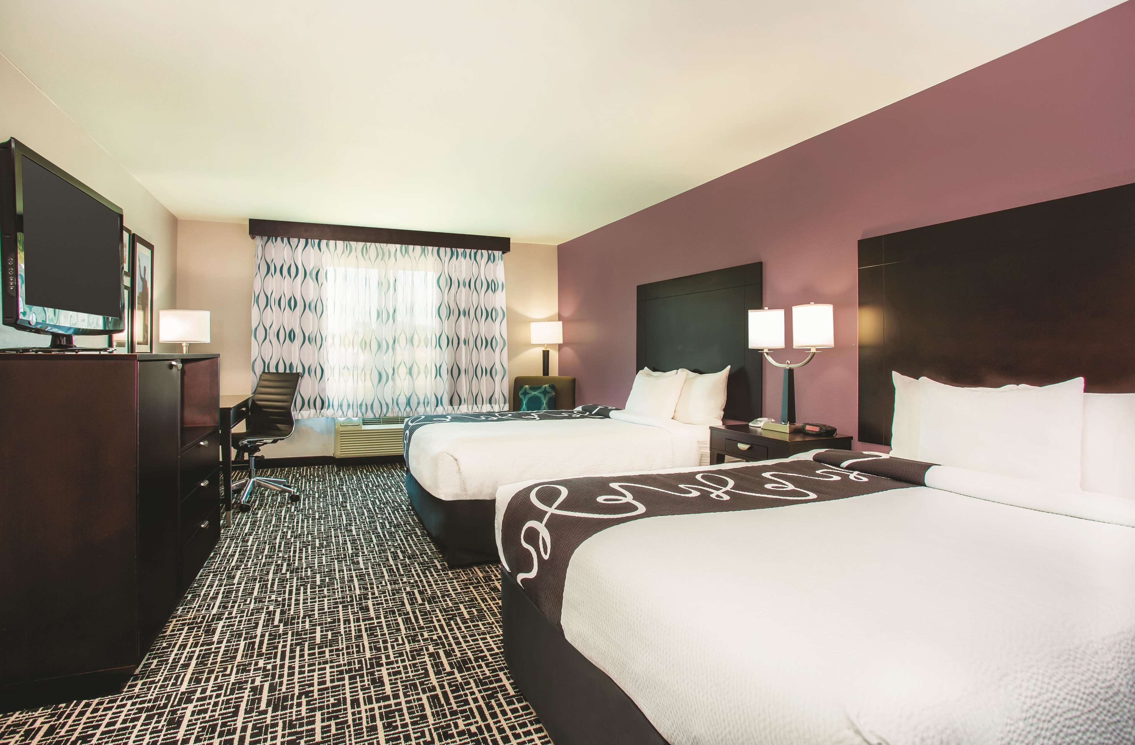 La Quinta Inn & Suites by Wyndham Russellville