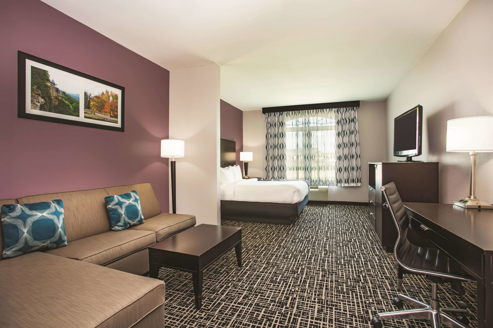 La Quinta Inn & Suites by Wyndham Russellville