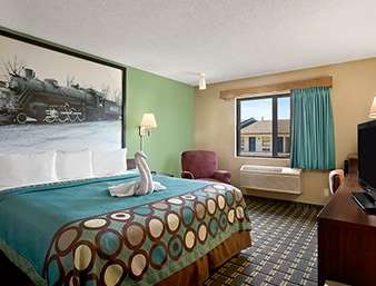 Super 8 by Wyndham Russellville