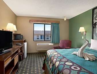Super 8 by Wyndham Russellville
