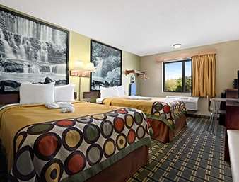 Super 8 by Wyndham Russellville
