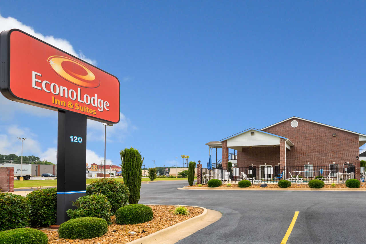 Econo Lodge  Inn & Suites Searcy