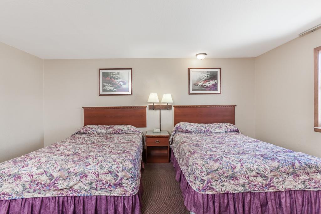 Knights Inn Searcy