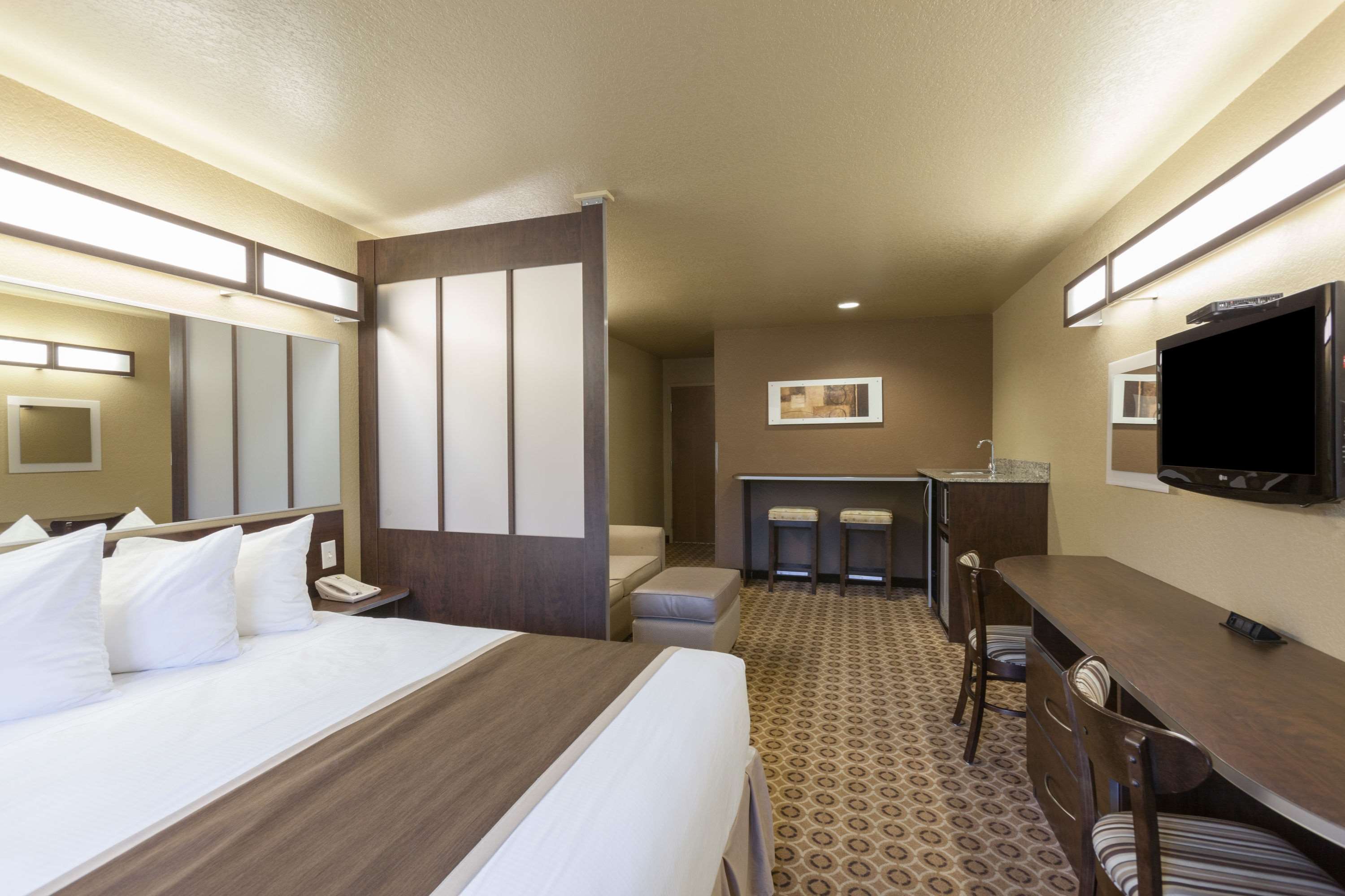 Microtel Inn & Suites by Wyndham Searcy