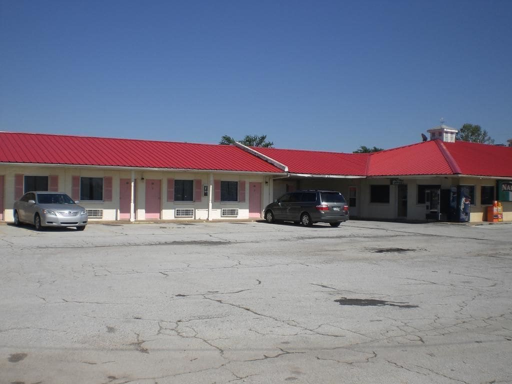 Super 7 Inn Siloam Springs