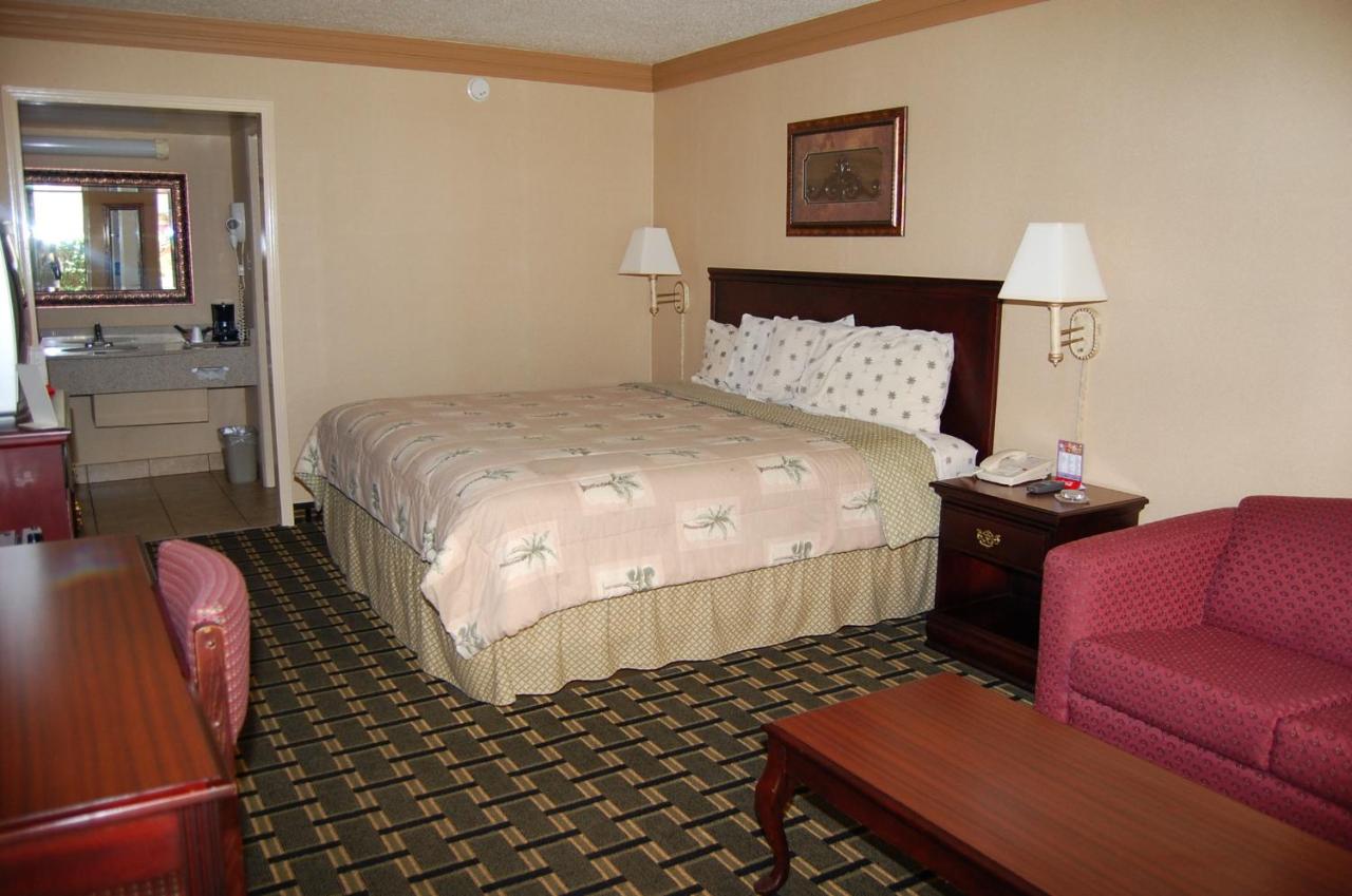 Executive Inn and Suites Springdale