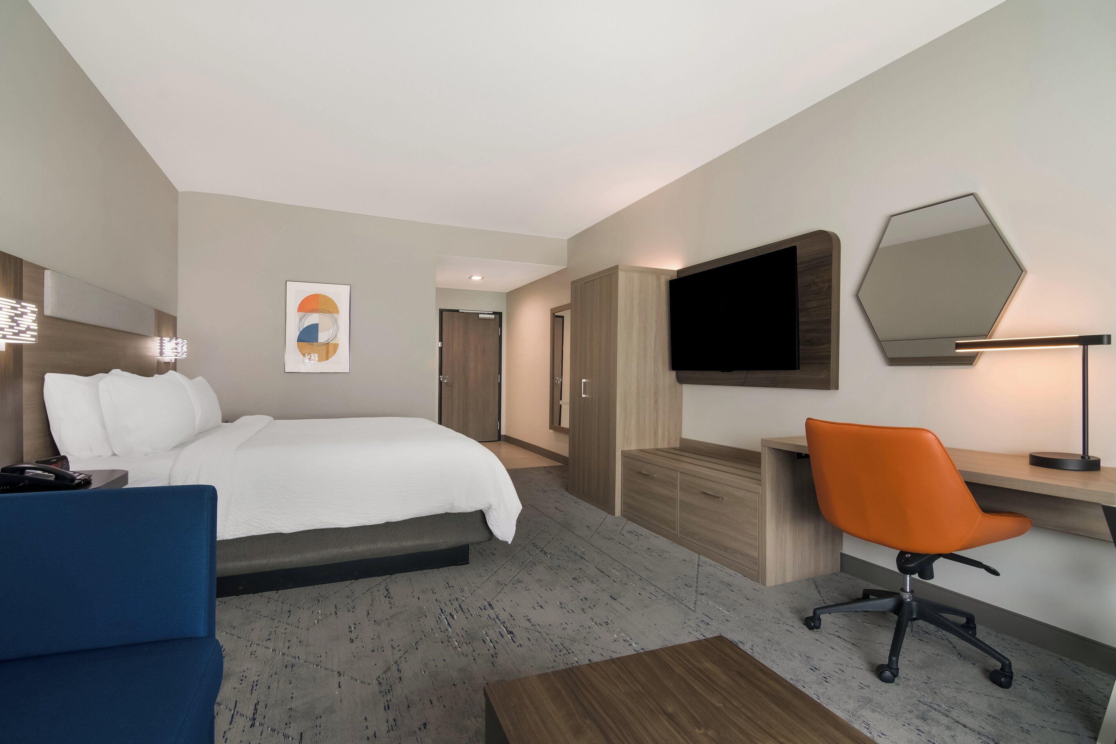 Holiday Inn Express & Suites Springdale Fayetteville Area