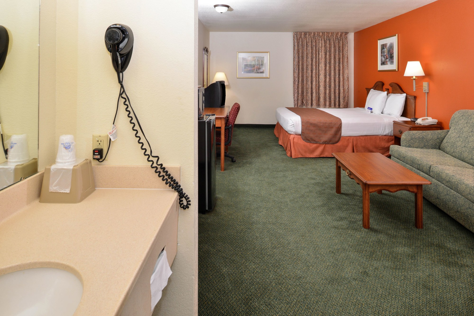 Americas Best Value Inn & Suites Star City