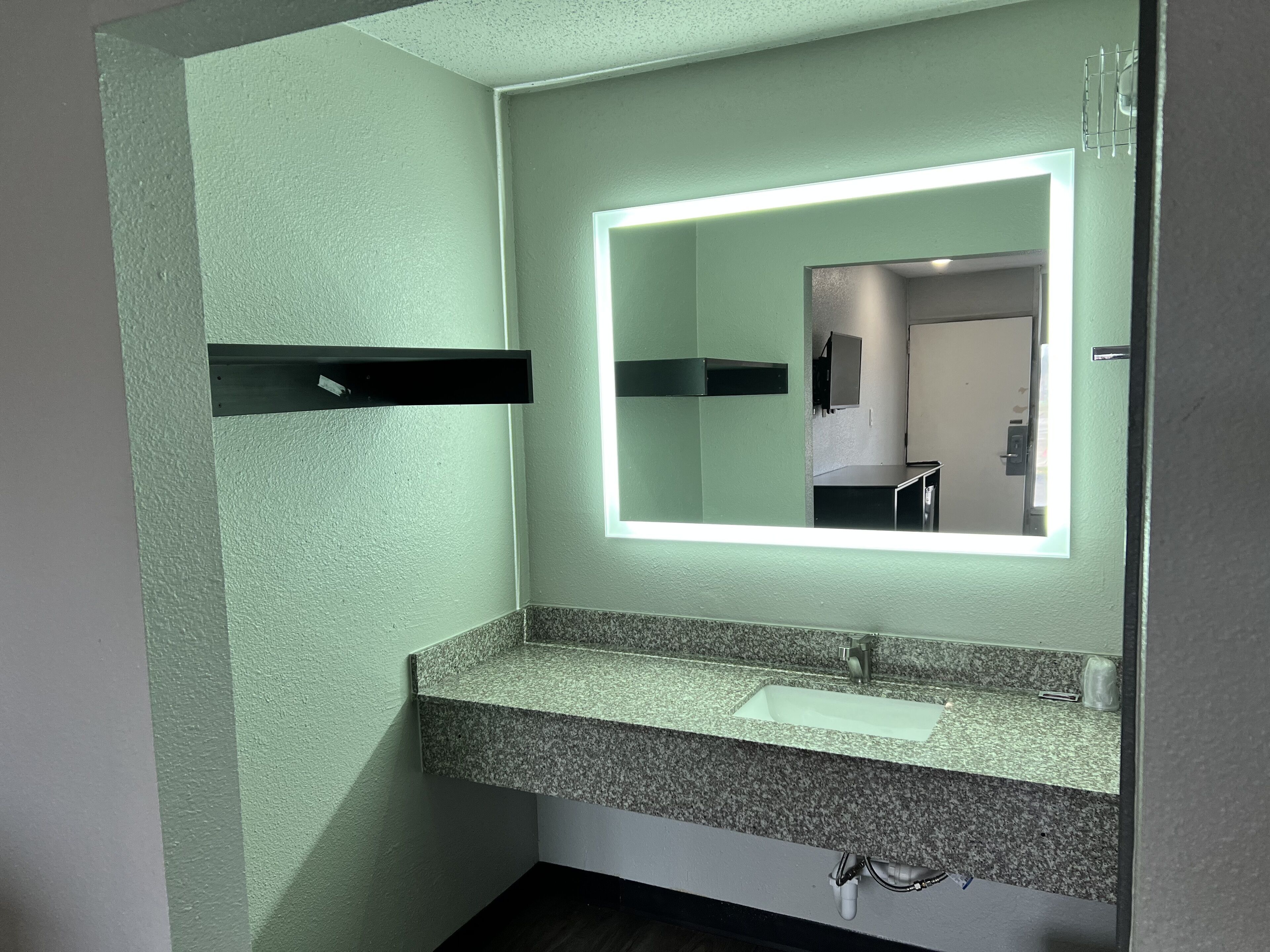 Hotel Comfort Stay by OYO Texarkana East, AR I-30