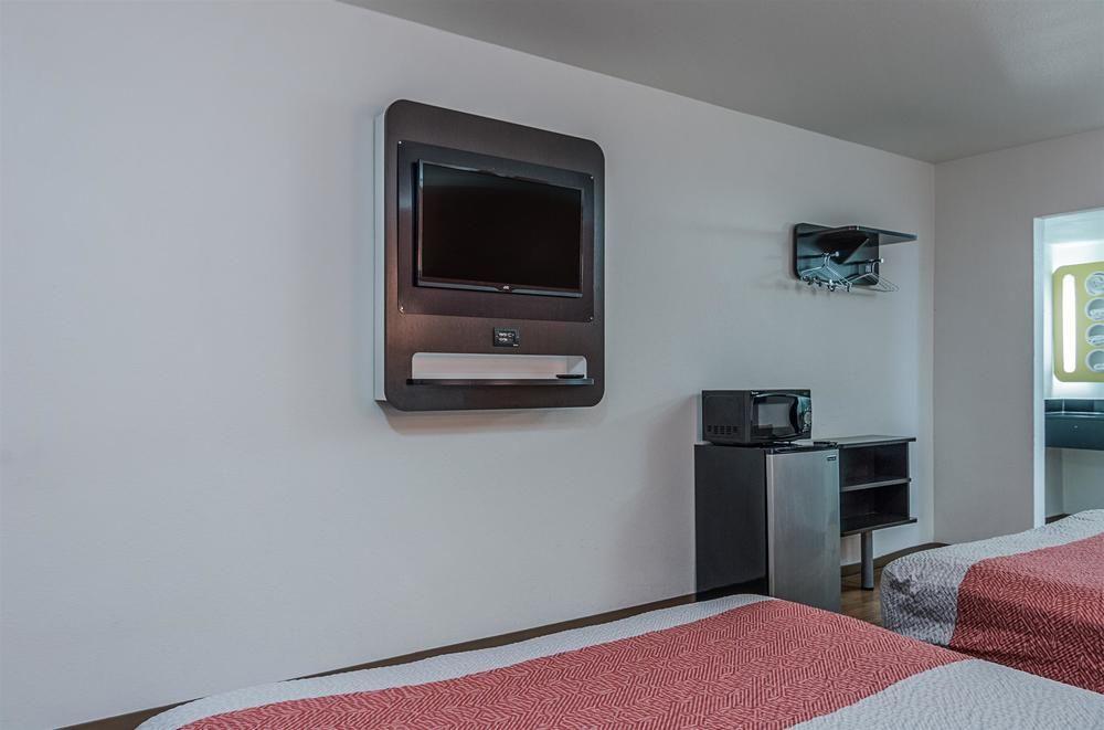 OYO Hotel Texarkana North Heights AR Hwy I-30