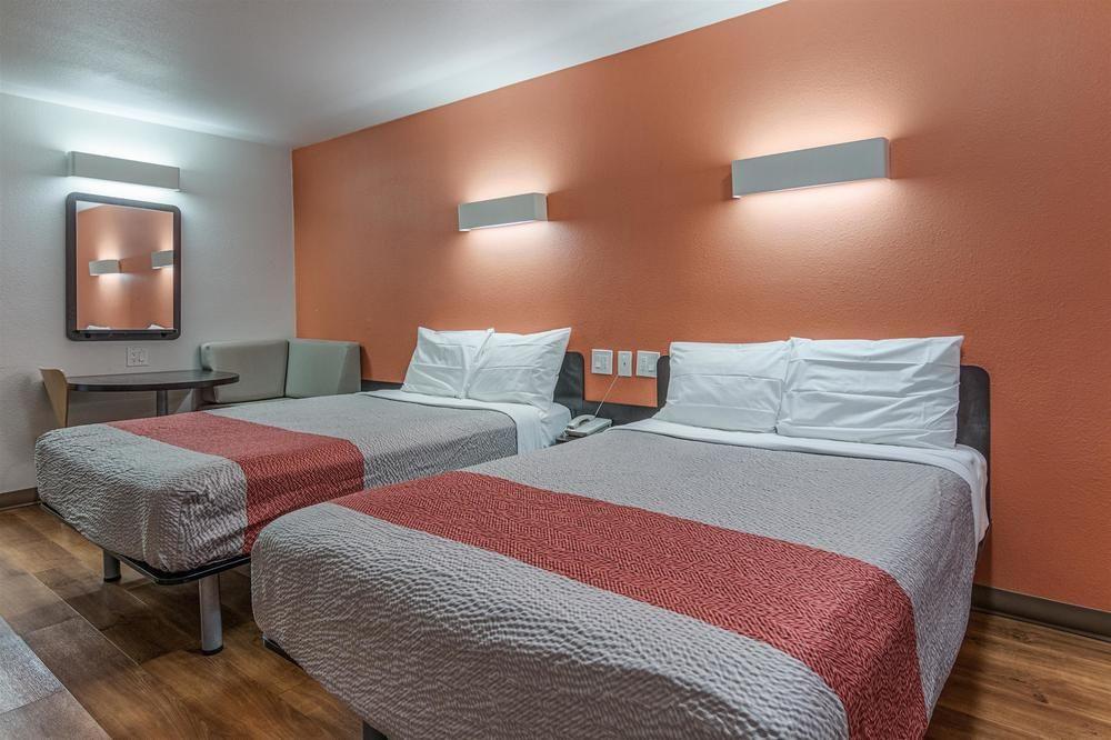OYO Hotel Texarkana North Heights AR Hwy I-30