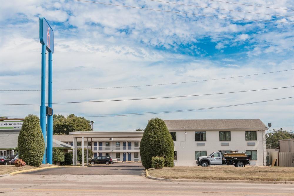 OYO Hotel Texarkana North Heights AR Hwy I-30
