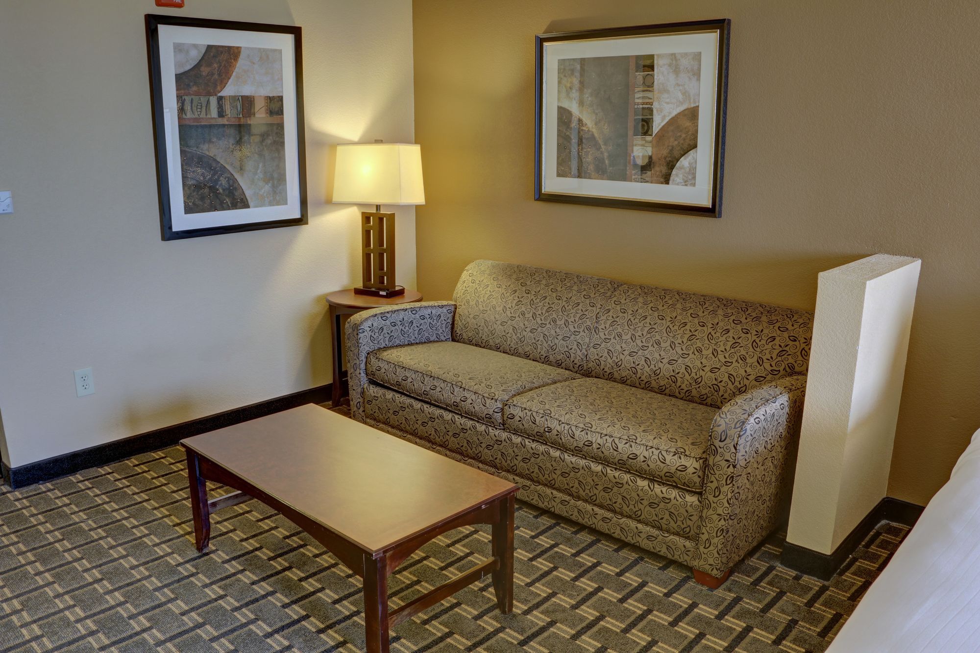 Holiday Inn Express Texarkana East