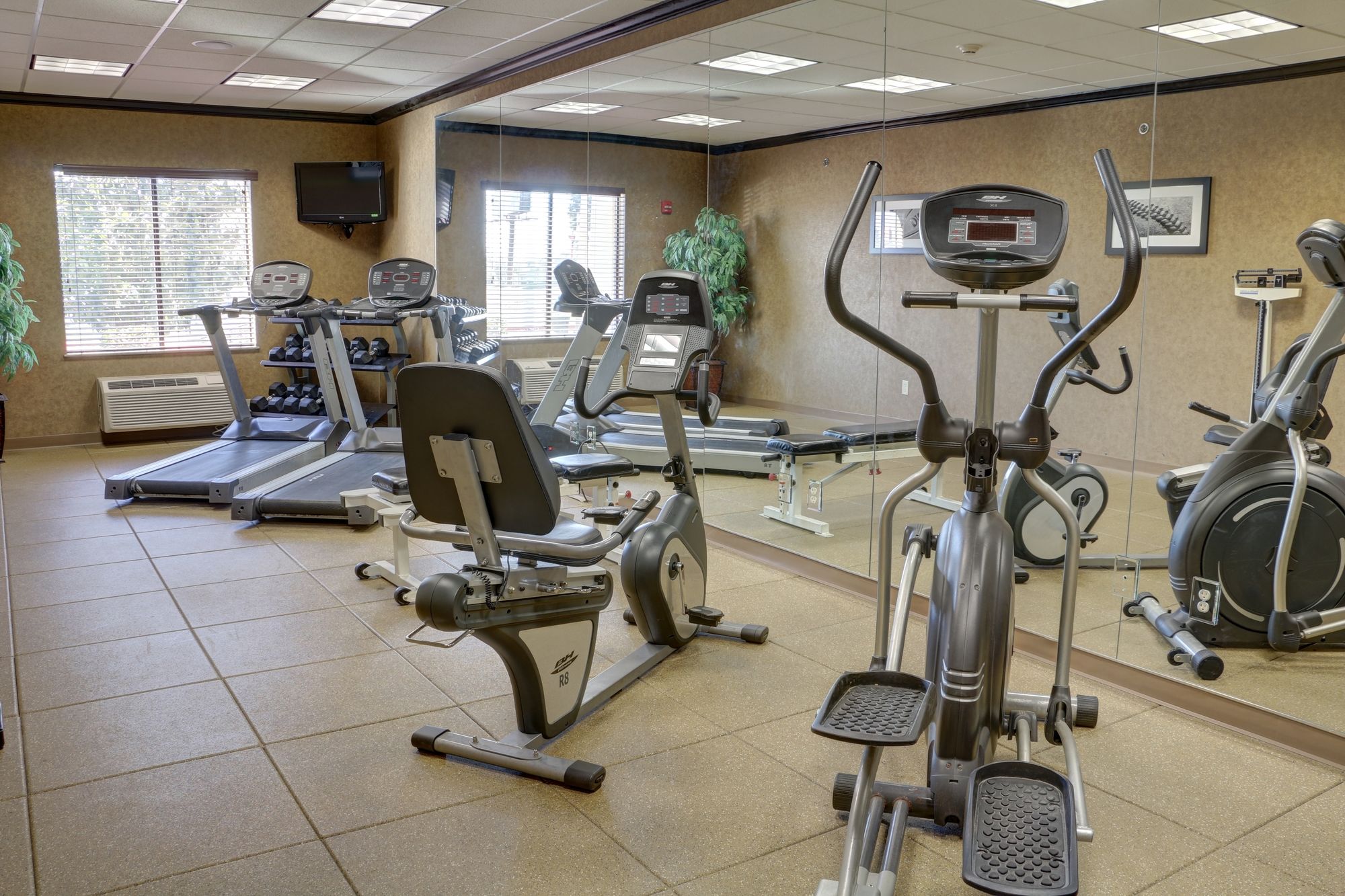 Holiday Inn Express Texarkana East