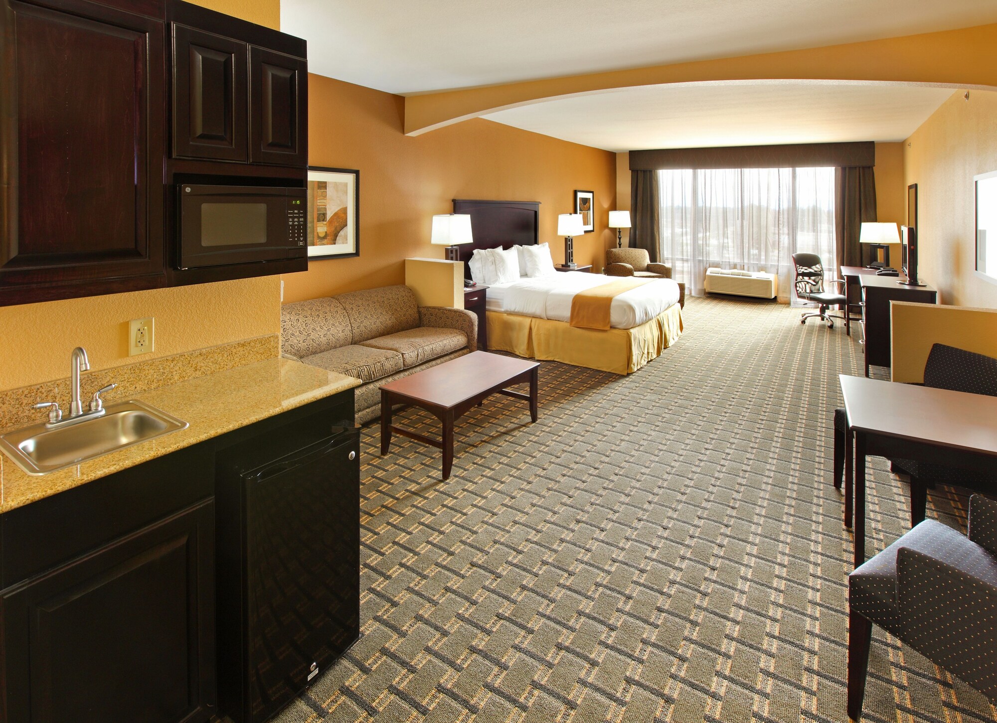 Holiday Inn Express Texarkana East