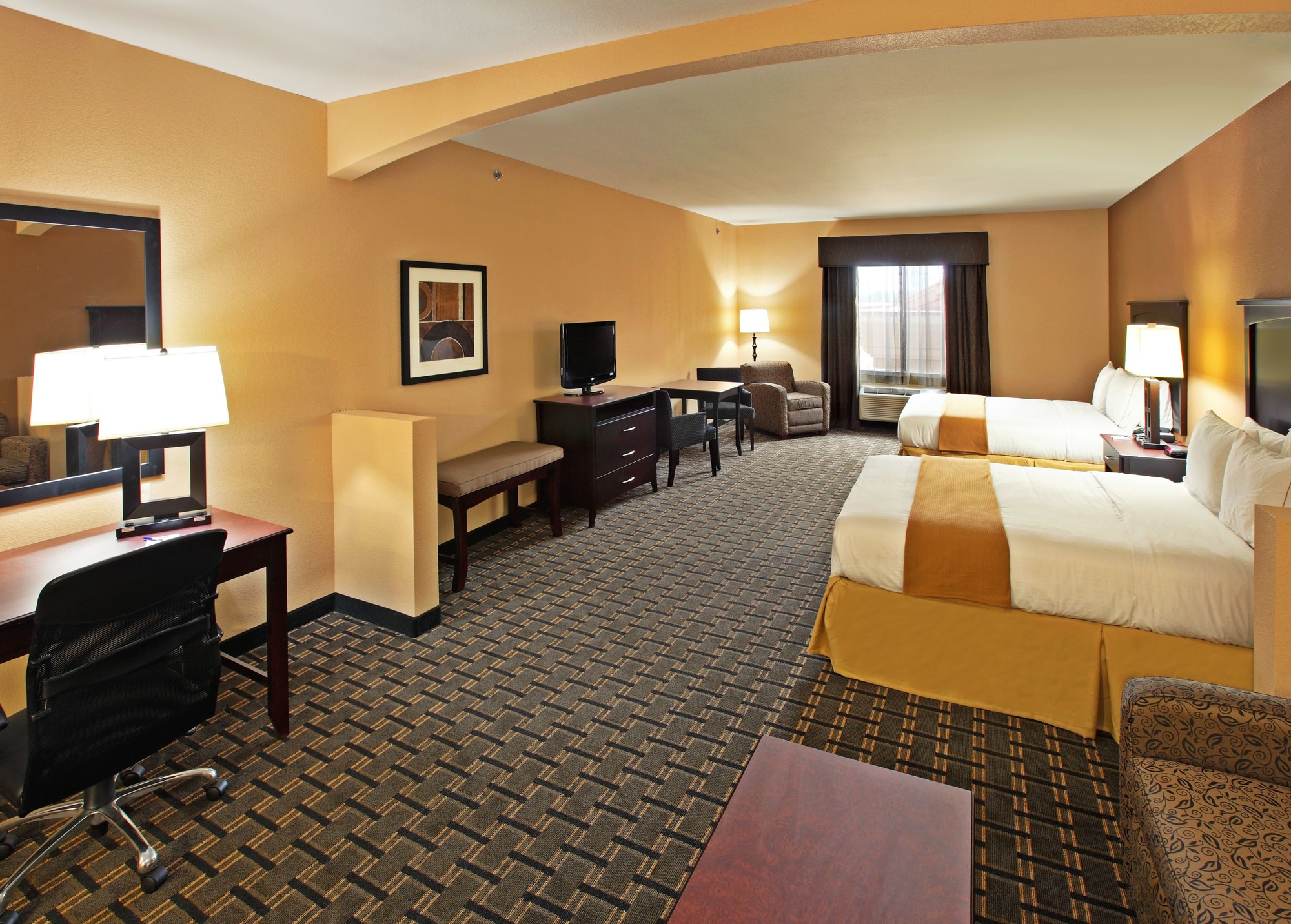 Holiday Inn Express Texarkana East