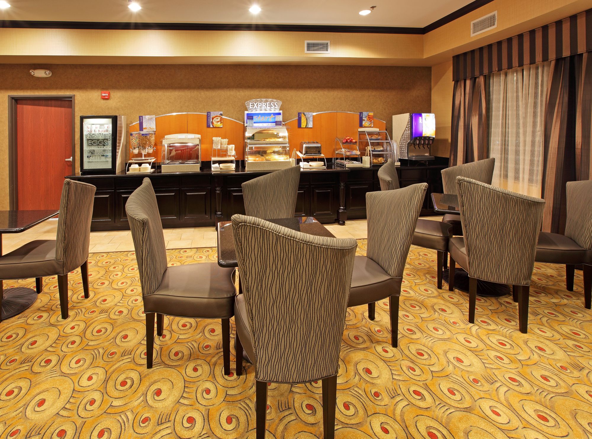 Holiday Inn Express Texarkana East